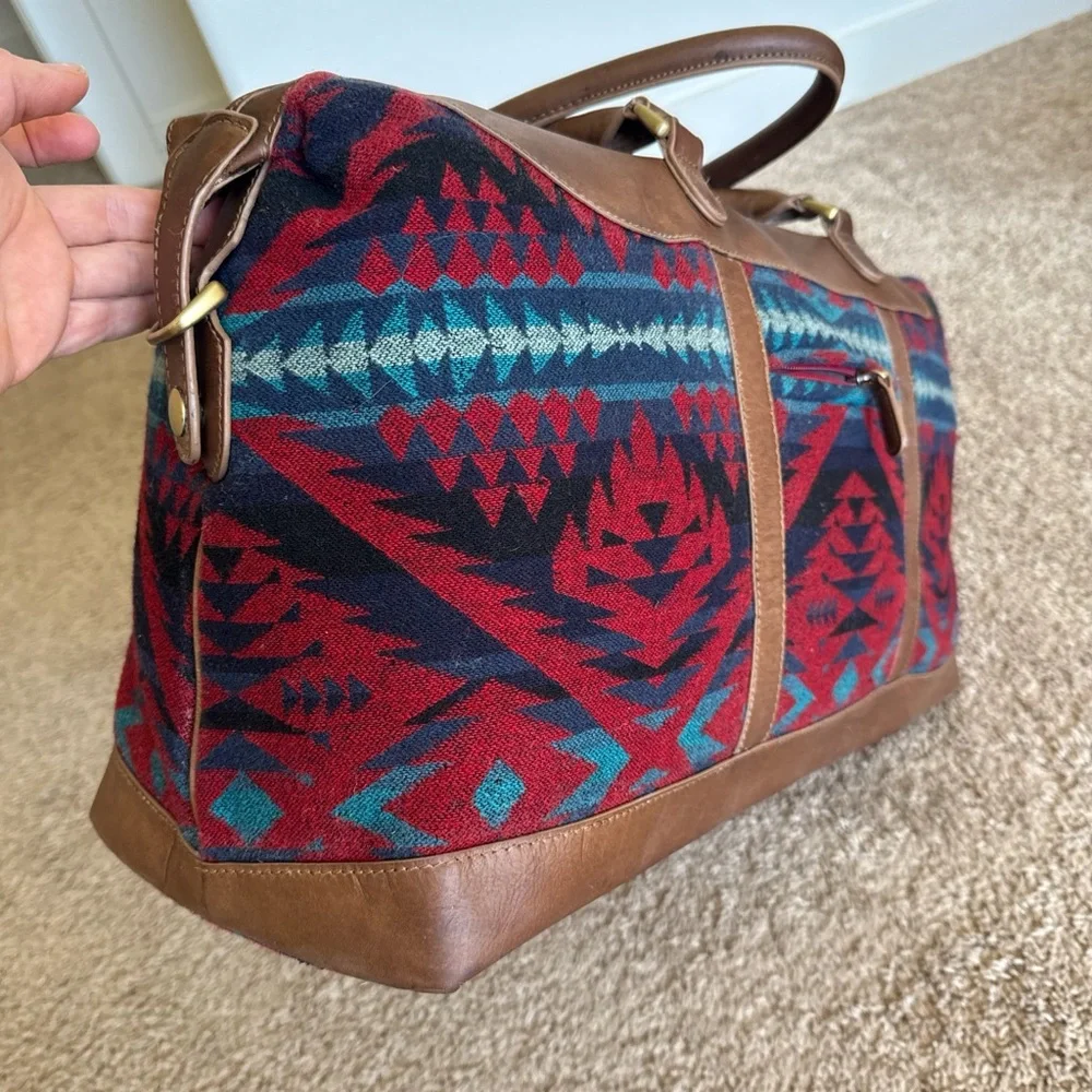 Pendleton Red and Brown Leather Trim Duffel Bag - Picture 7 of 9